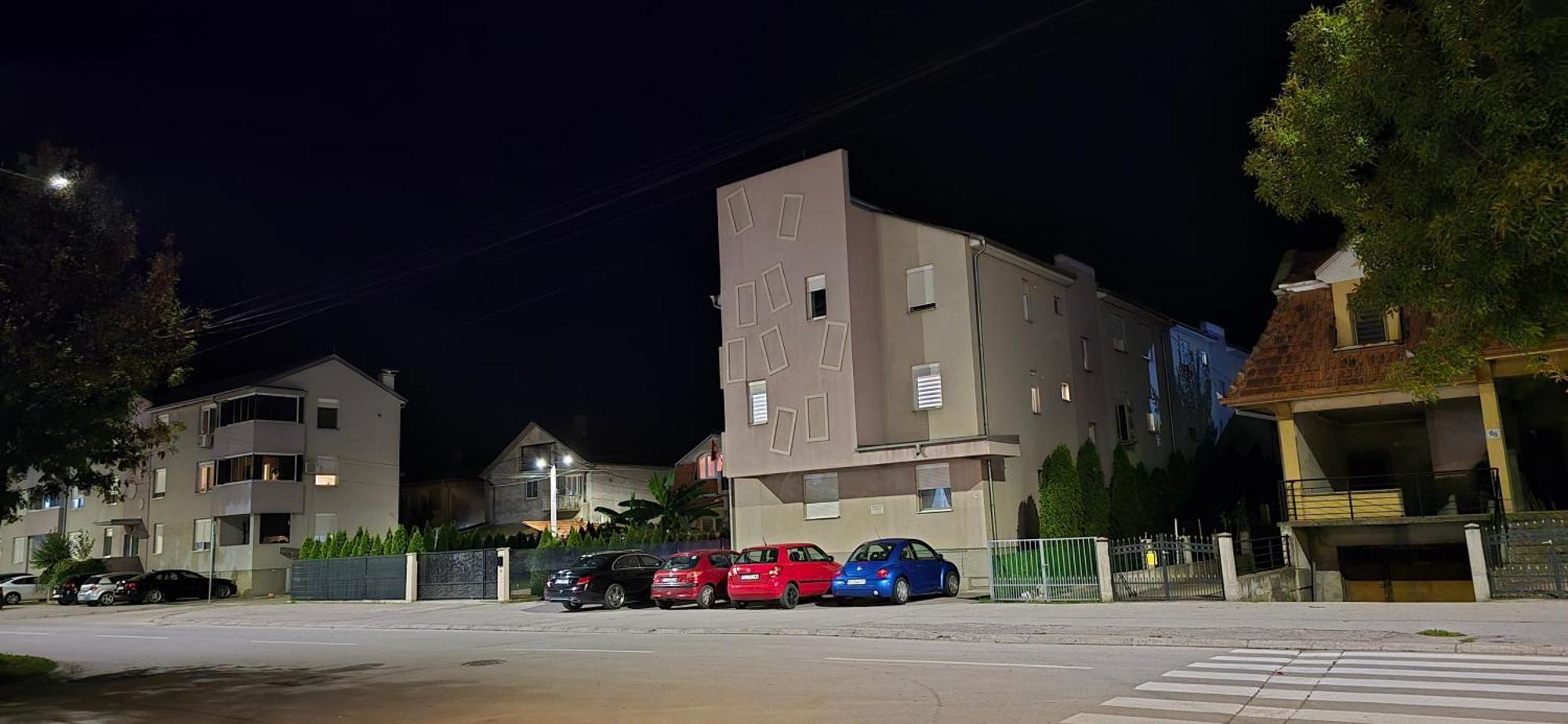 Apartman Vukota Pirot Exteriör bild